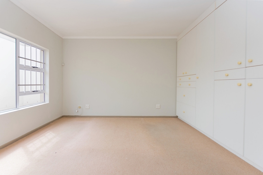 4 Bedroom Property for Sale in Middedorp Western Cape